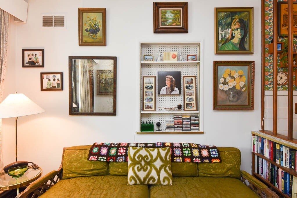 Building Photo - 2819 W Shakespeare Ave