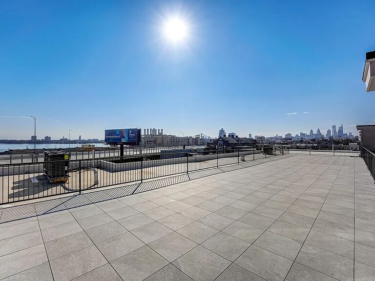 Building Photo - 1112 E Berks St