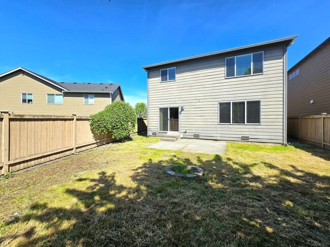 Building Photo - 7620 13th St SE