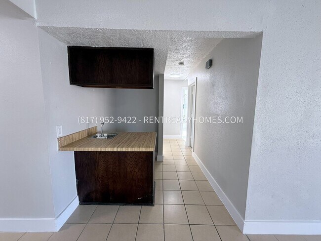 Building Photo - 522 Kenwood Ln