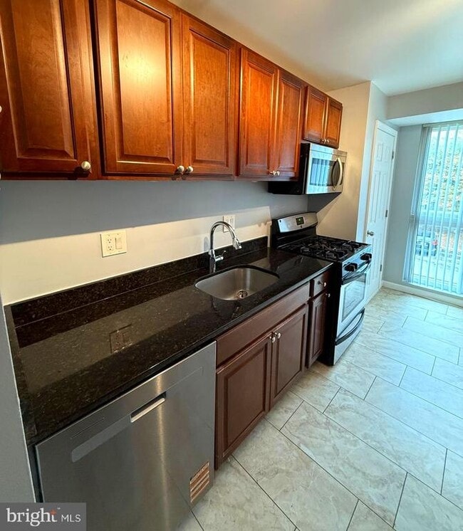 Building Photo - 5602 Bismach Dr