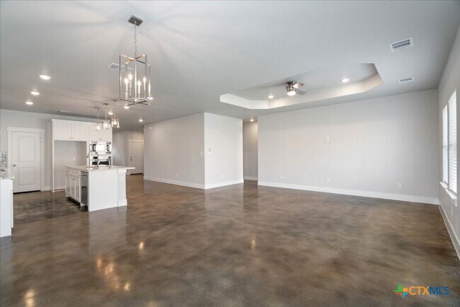 Building Photo - 223 Timberline Dr