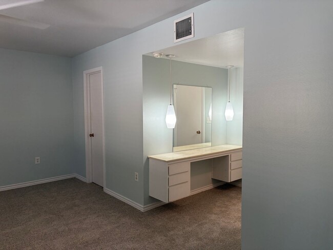 Building Photo - 55+ Community! Turnkey Home Awaits You!