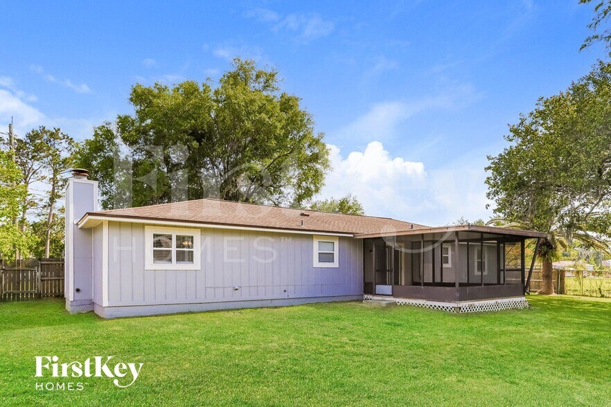 Building Photo - 5323 Thoroughbred Blvd