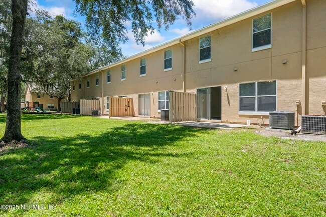 Building Photo - 5260 Collins Rd