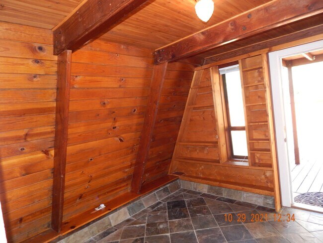 Building Photo - 20150 Manzanita St