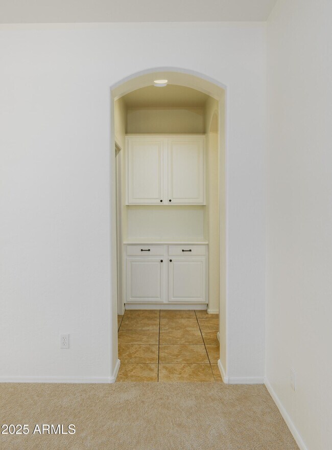 Building Photo - 18546 E Oak Hill Ln