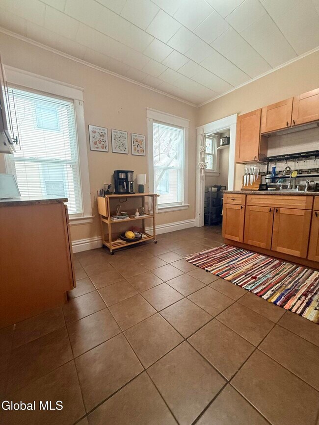 Building Photo - 16 Blakely Ct