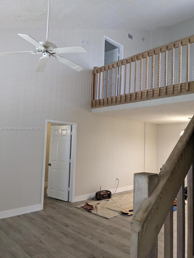 Building Photo - 160 Bella Vista Ct N
