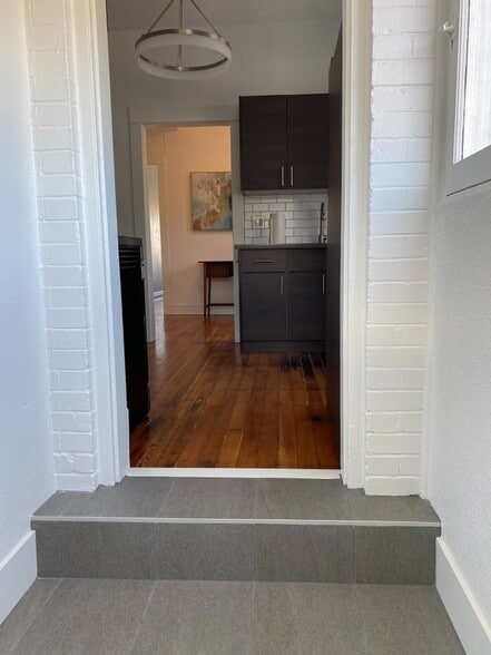 Building Photo - 1703 S 700 E