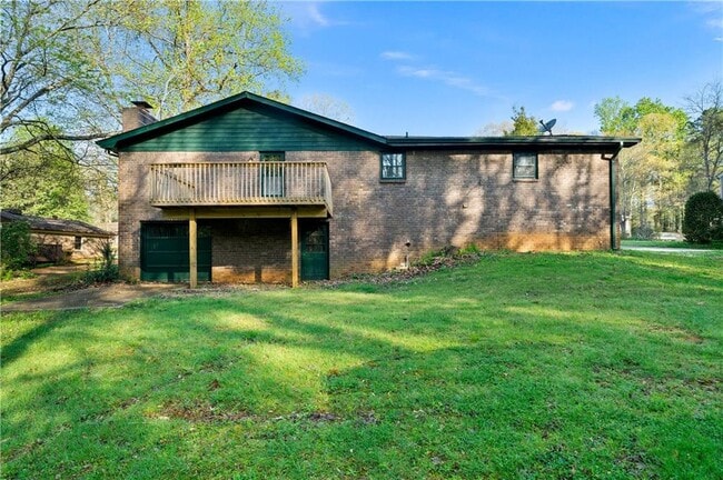 Building Photo - 1131 Lafayette Dr SW