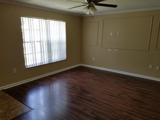 Building Photo - 3413 Martell St