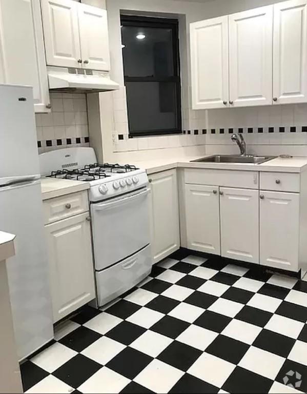 Building Photo - 2 bedroom in New York NY 10128