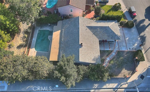 Building Photo - 23862 Country View Dr