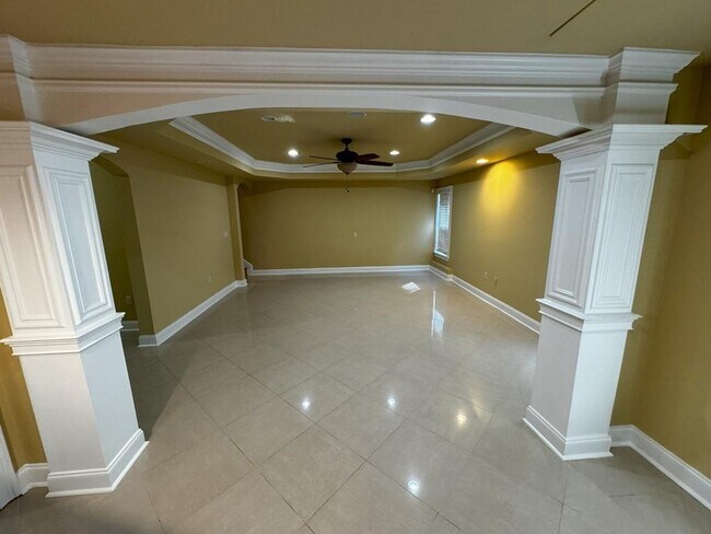Building Photo - 2620 Springmonte Pl
