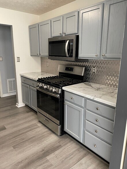 Building Photo - 2406 Autumn Harvest Ct