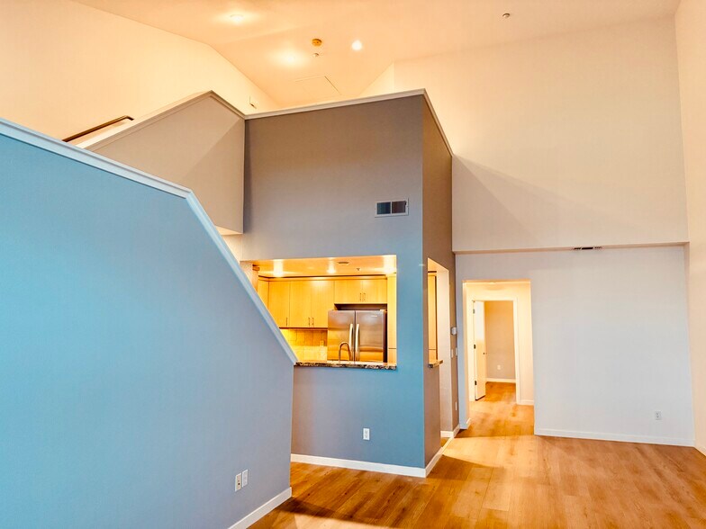 Building Photo - 2869 Regatta Dr