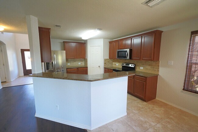 Building Photo - 6307 Myrtle Run