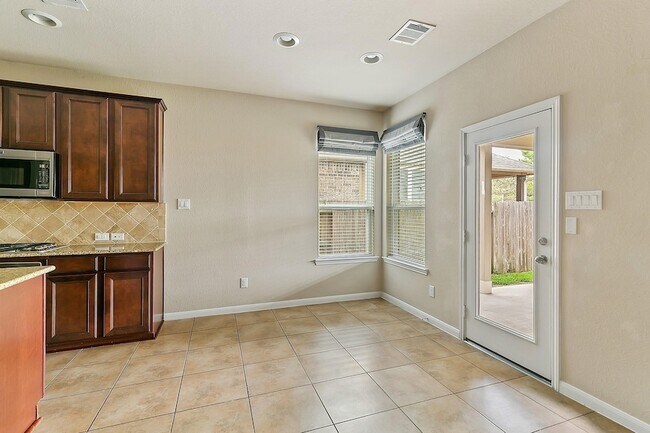Building Photo - 26315 Cedar Pine Dr