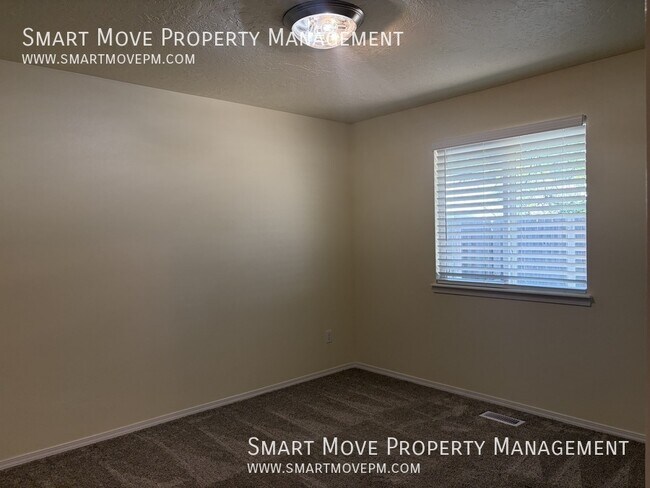 Building Photo - 1241 Ringneck Ct E