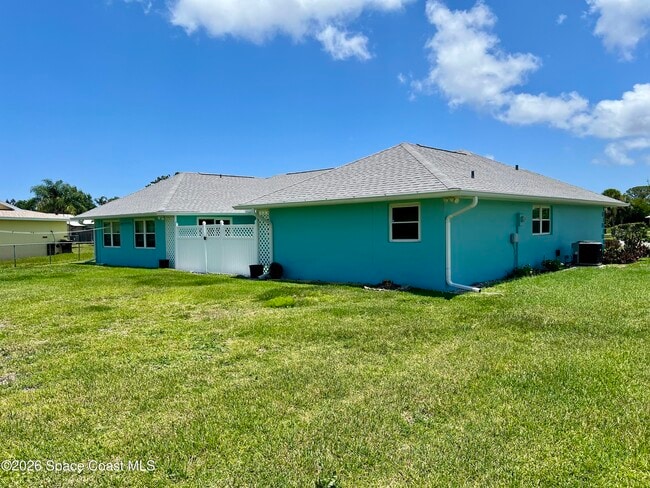 Building Photo - 1497 Krin Ct NE