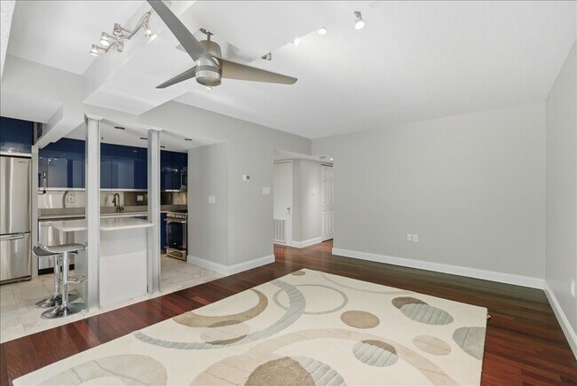 Building Photo - Contemporary 1BR / 1BA Condo in Reston – Utilities Included!