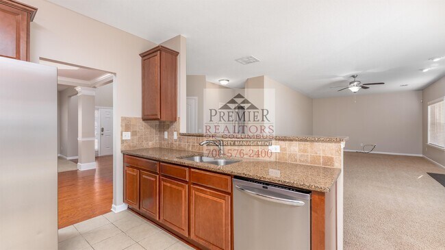 Building Photo - 7331 San Vista Dr