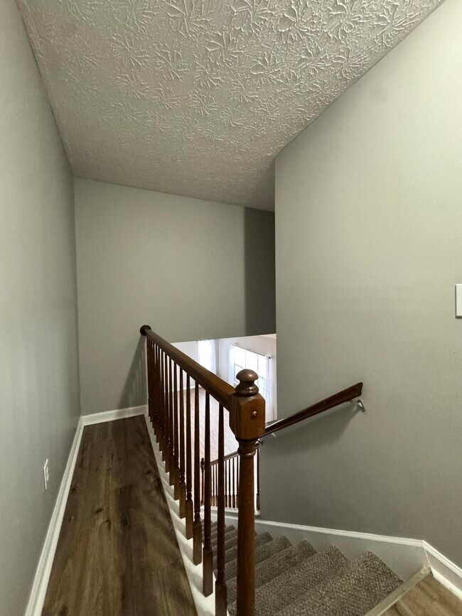 Building Photo - 4228 Hampton Ridge