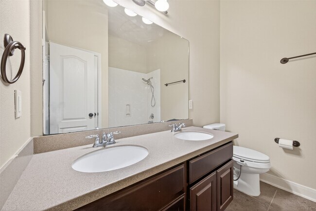 Building Photo - 17311 Quiet Shores Dr