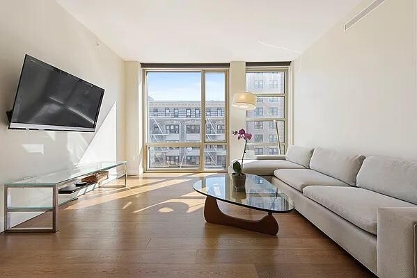 Building Photo - 177 Ninth Avenue