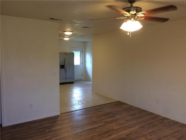 Building Photo - 600 Pacific St E