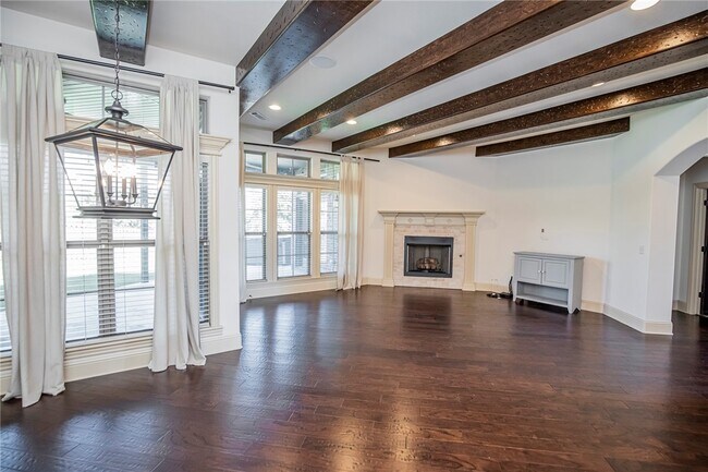 Building Photo - 4605 Willowridge Way