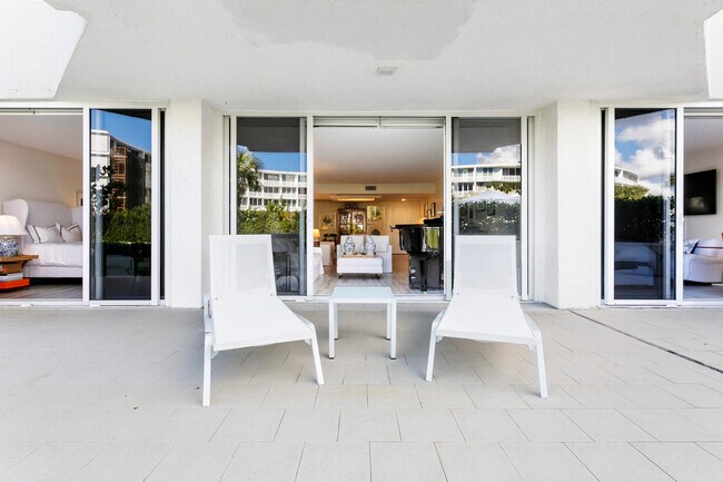 Building Photo - 2773 S Ocean Blvd