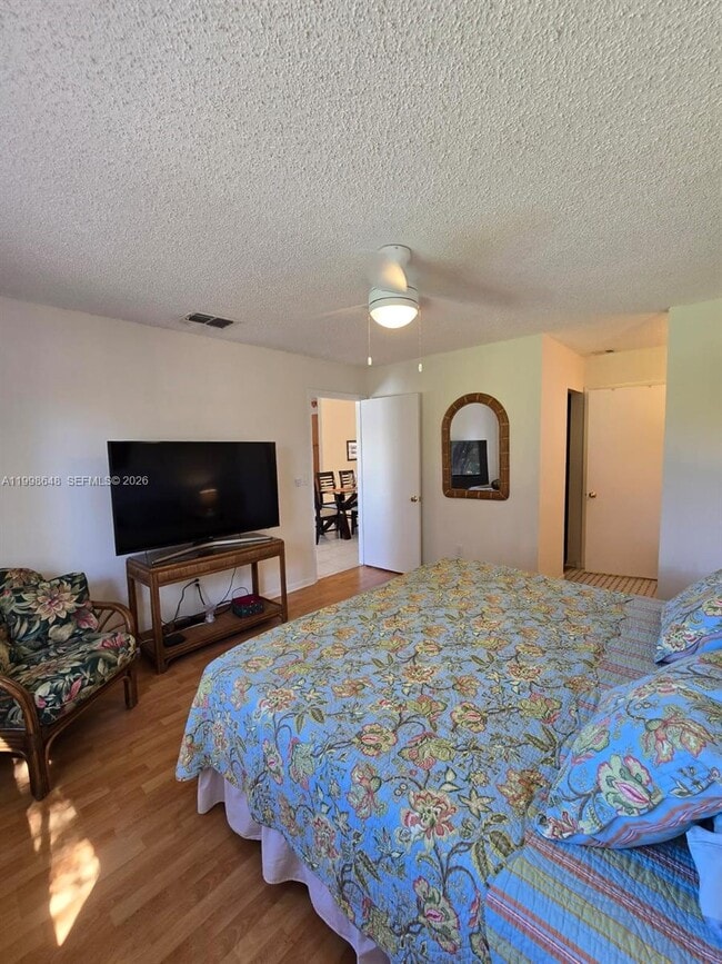 Building Photo - 5 Rogart Cir