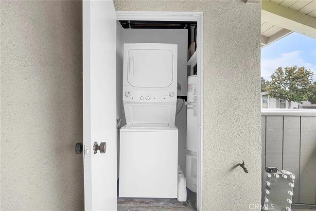 Building Photo - 8777 Coral Springs Ct