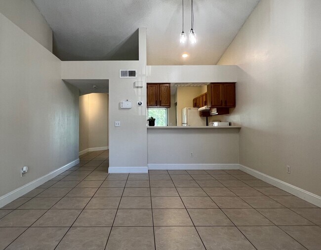 Building Photo - 5405 Lake Margaret Dr
