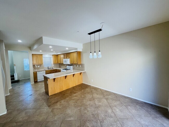 Building Photo - 26331 Arboretum Way