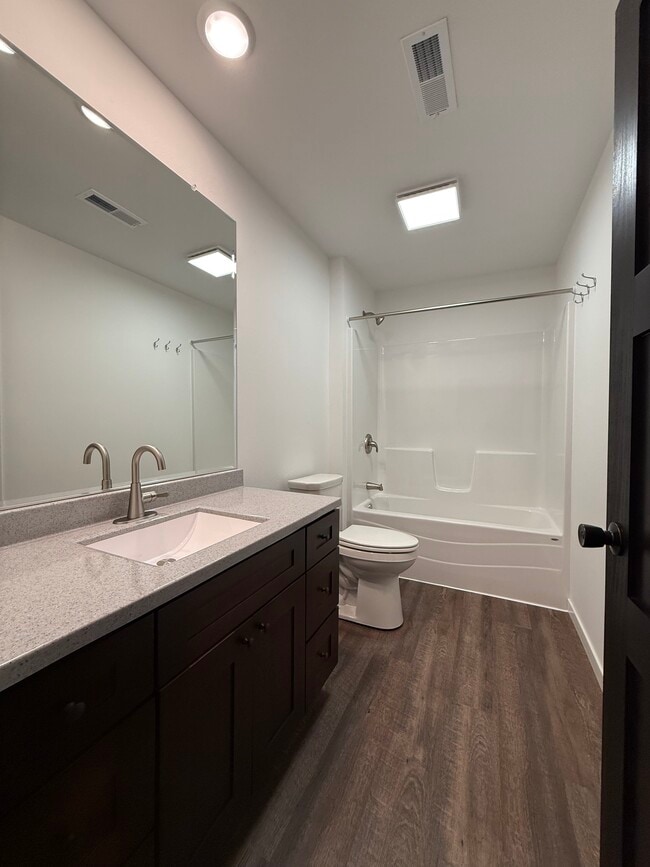 Building Photo - 5491 164th St