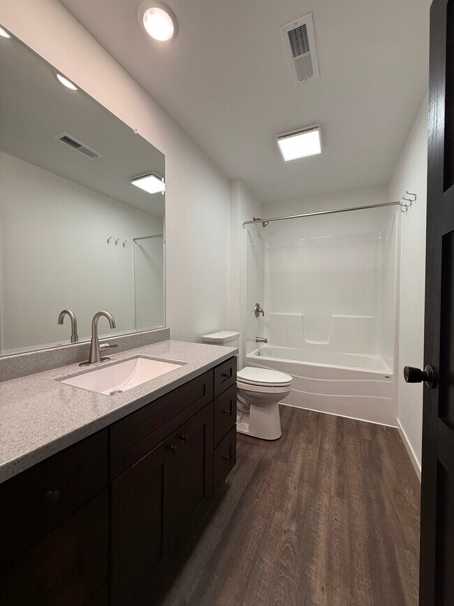 Building Photo - 5513 164th St