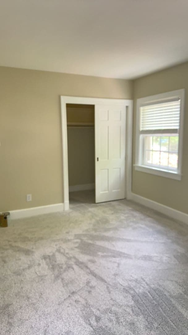 Building Photo - $2500 / 3 br / 2.5 ba / 1546 sqft