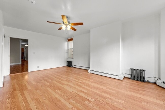 Building Photo - 302 Clerk St