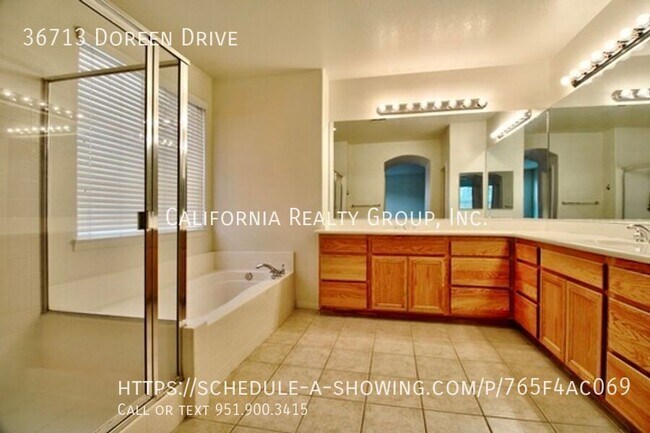 Building Photo - 36713 Doreen Dr