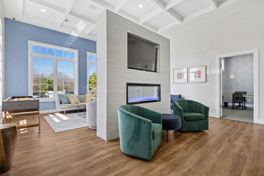 Building Photo - The Sto at Stoughton