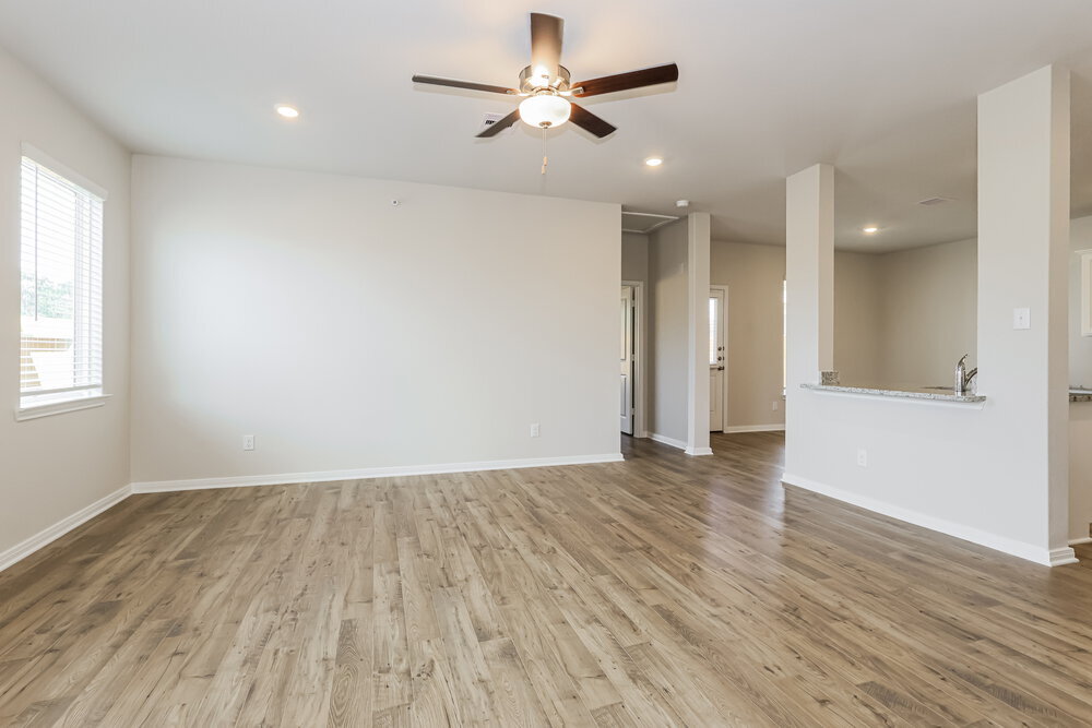 Building Photo - 15582 Caramel Spgs Dr