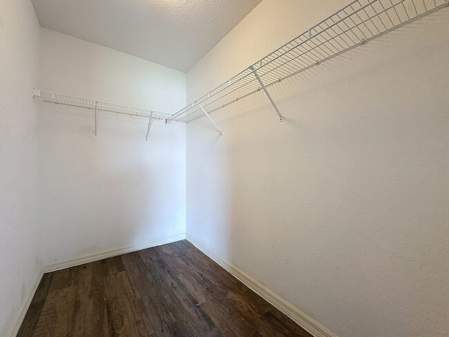 Building Photo - 424 Danube Dr