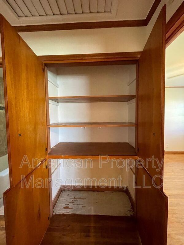 Building Photo - 5147 S Toledo Ave