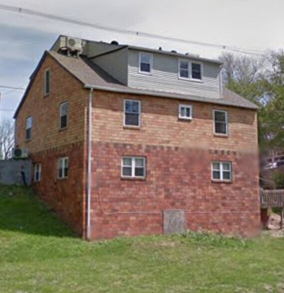 Building Photo - 340 Blackburn Ave