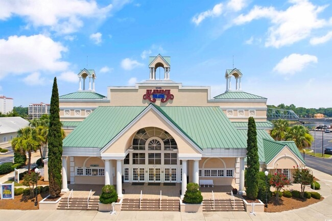 Building Photo - 1500 Cenith Dr