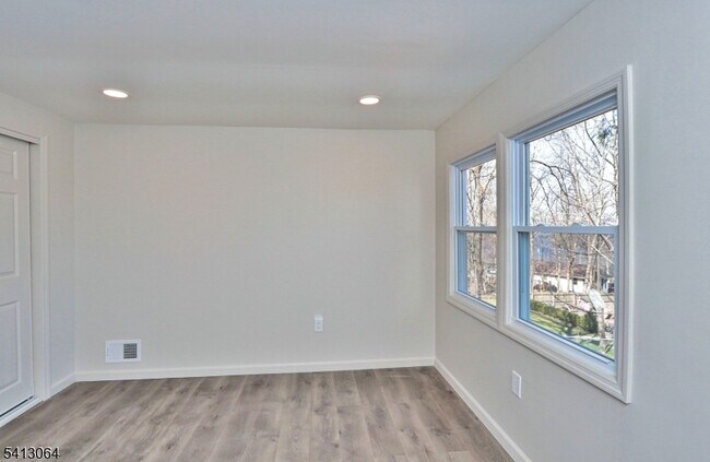 Building Photo - 75 Nolans Point Rd