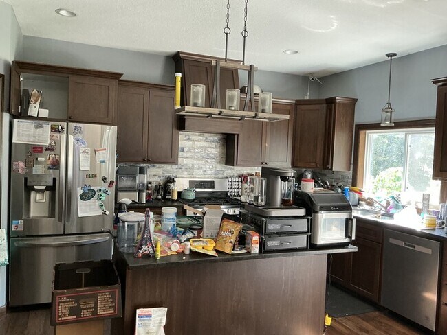 Building Photo - 8371 116th St SE